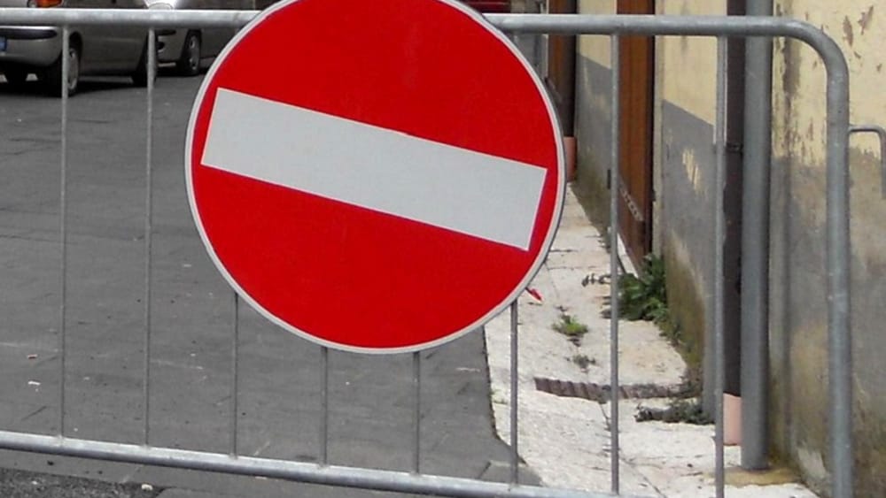 Divieto di transito