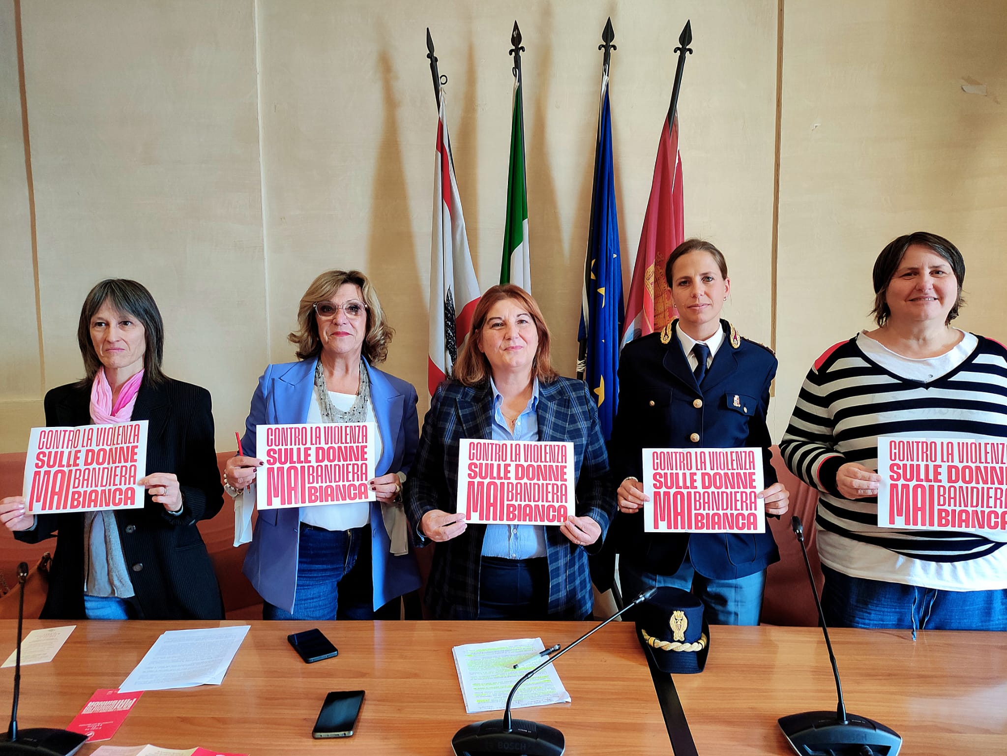 Contro la violenza di genere