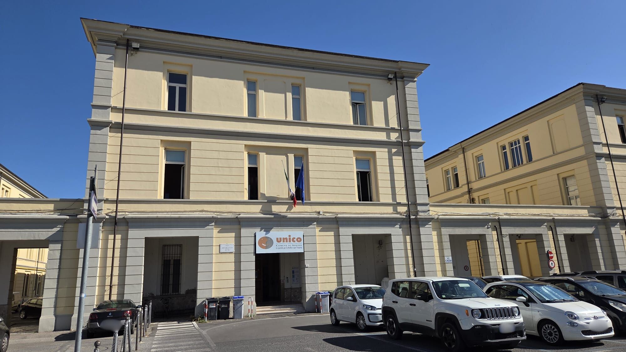 Piazza Amintore Fanfani, 1