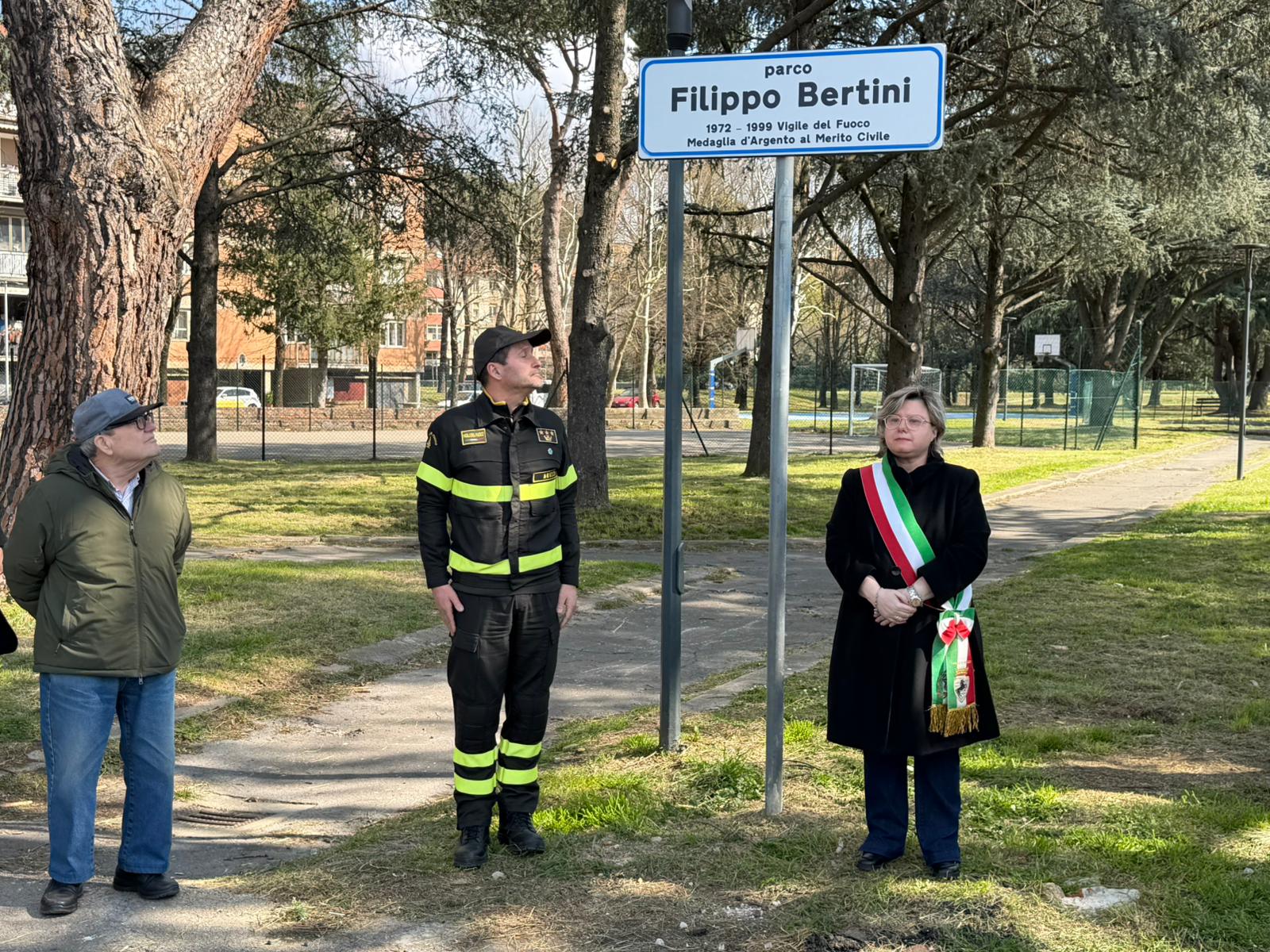 La cerimonia di intitolazione